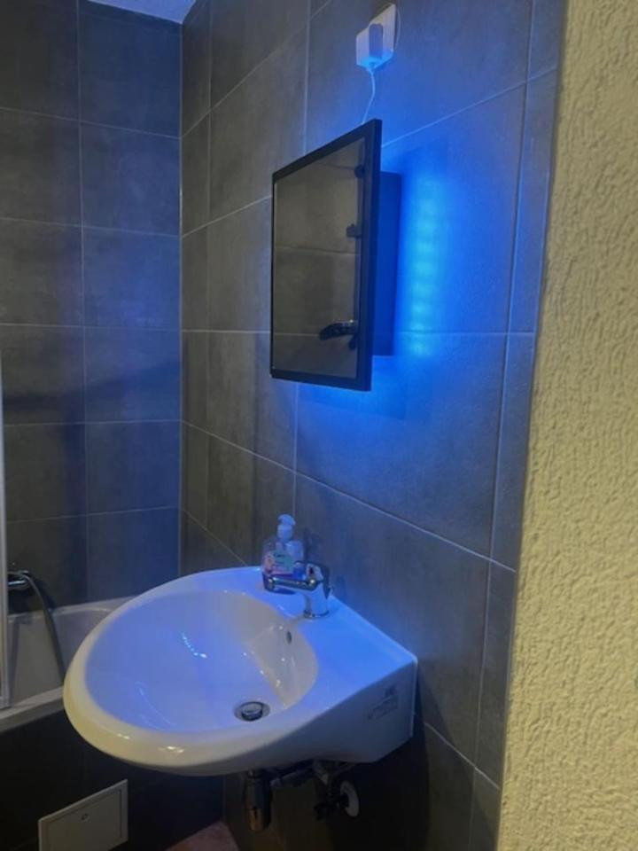 Apartmán Zum Bahnhof Zwickau Exteriér fotografie